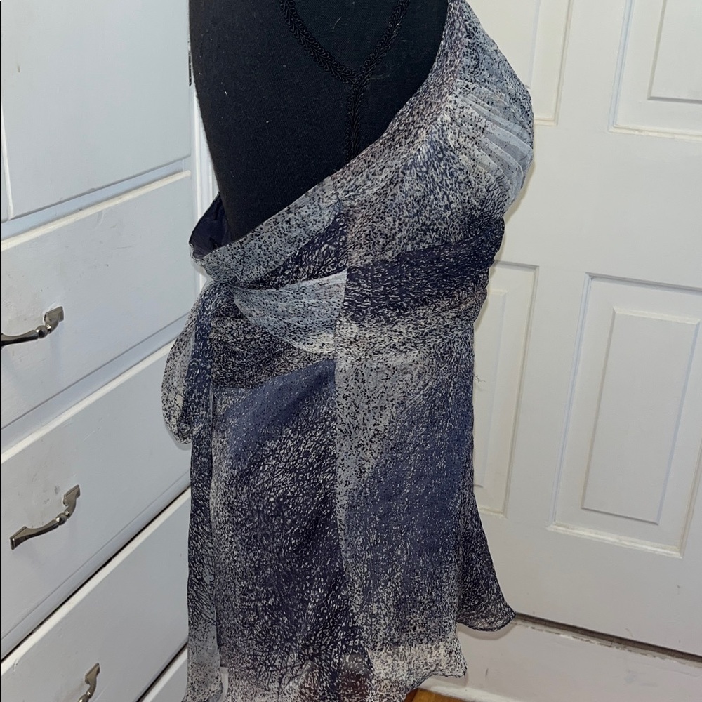 BCBG 100% silk Maxaria Lined Halter Wrap Chiffon top in Charcoal Gray/navy/black - Picture 5 of 10